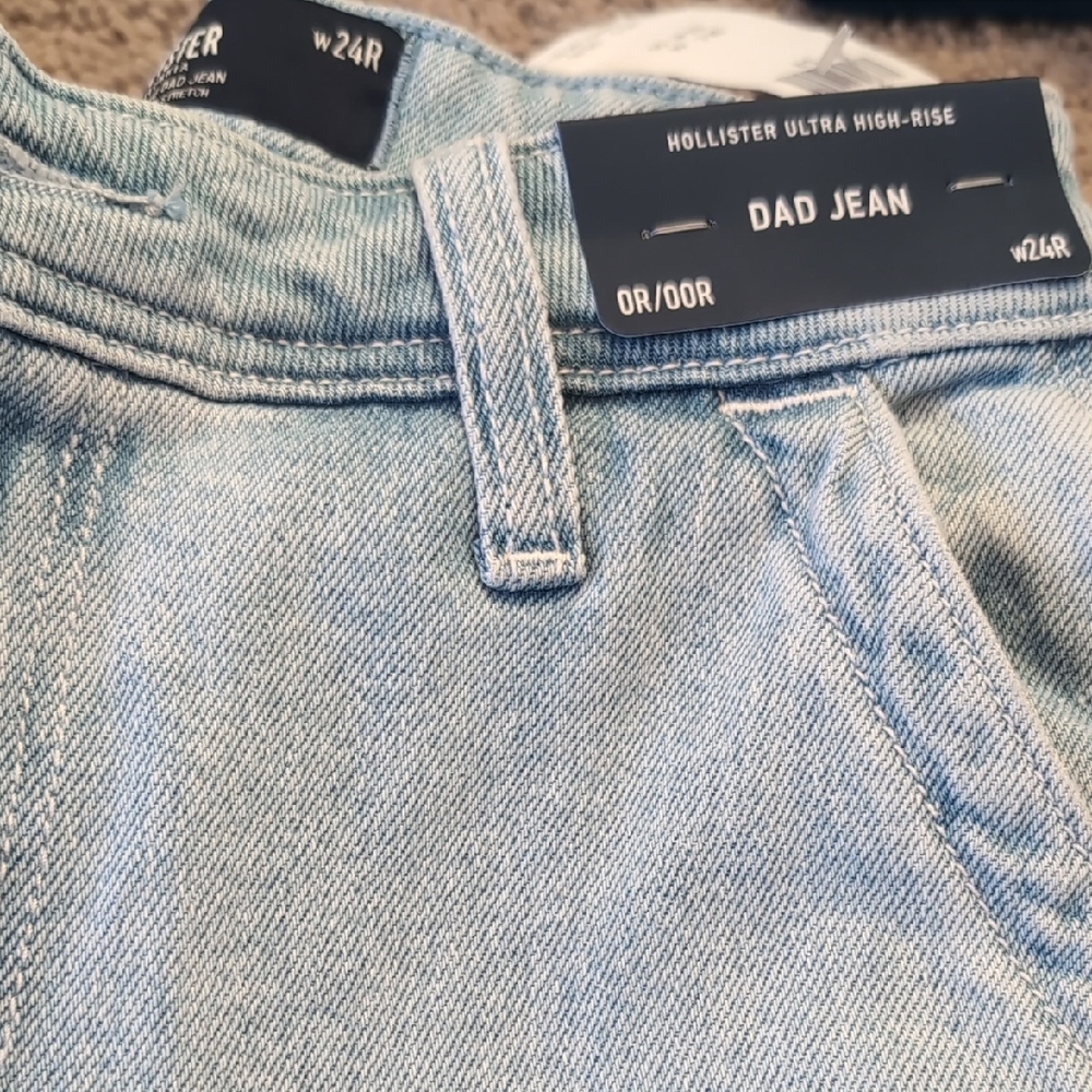 Hollister Women's Relaxed Light Blue Jeans